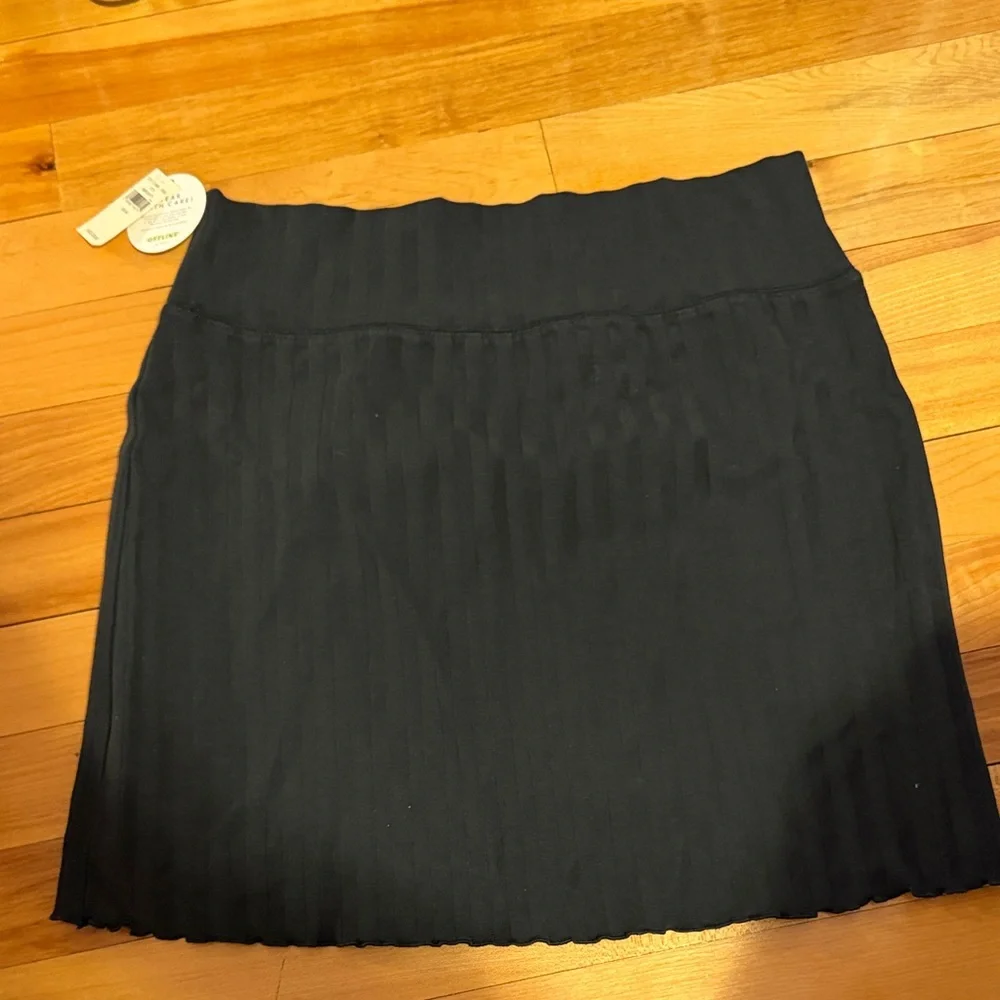 Aerie Black Mini Skirt - Picture 1 of 3